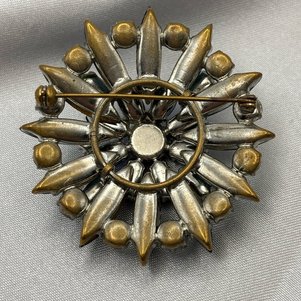 Vintage MCM Blue Rhinestone & Aurora Borealis Sunburst Brooch - Picture 11 of 16